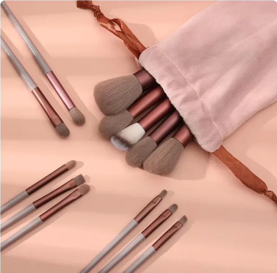 13 Stück Makeup Lidschatten Fundament Set mit Tasche